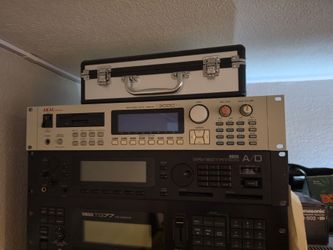 Akai S3000XL Rack Sampler (Japan)