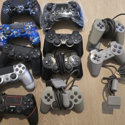 Playstation Controllers & Wii U 