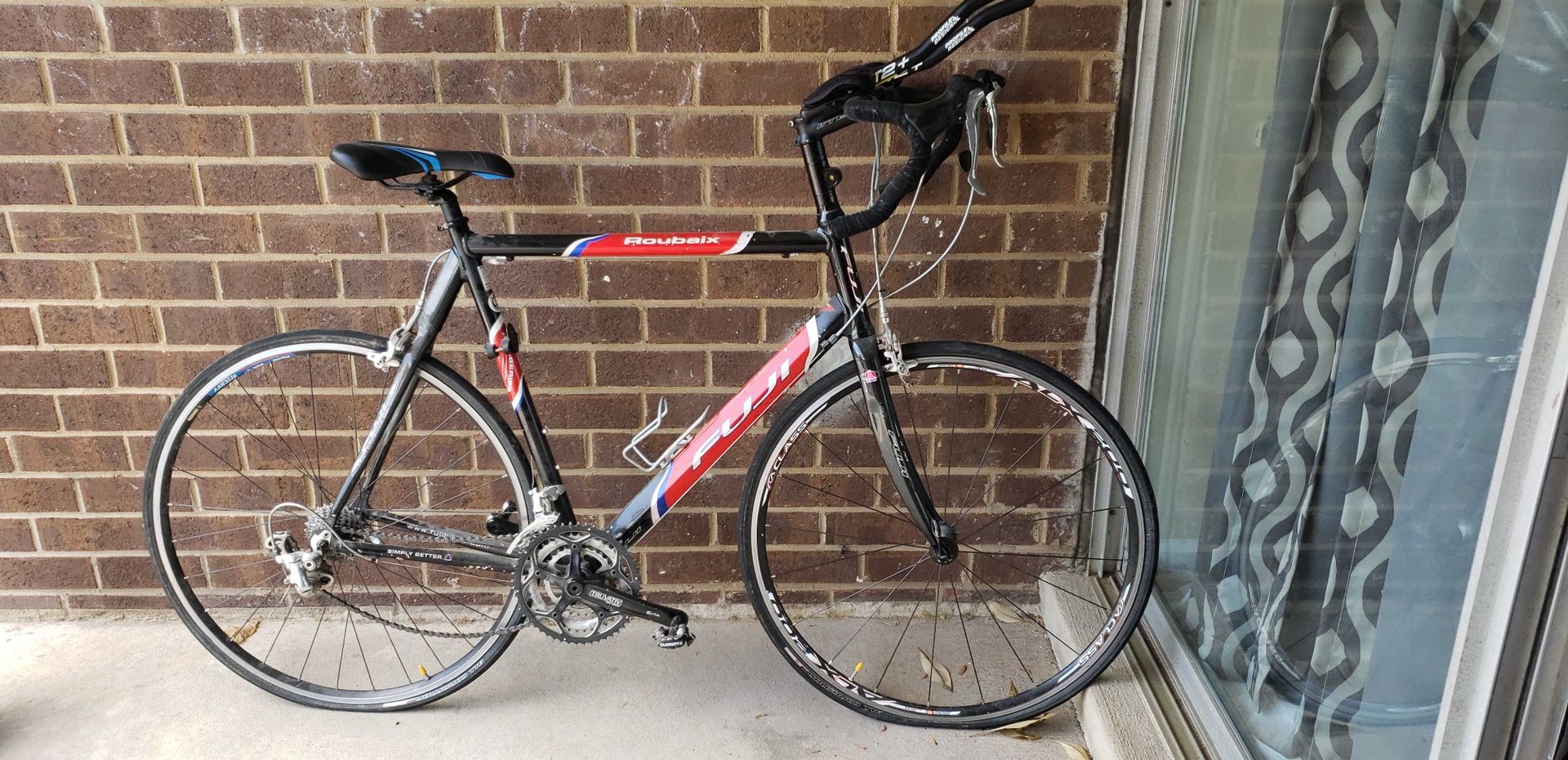 Fuji roubaix road bike