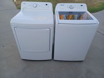 Washer and gas dryer
