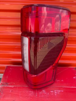 2020 - 2022 Ford F250 F350 Taillight Blind Spot Right OEM