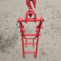 $80 Somewhat Firm Timber Claw