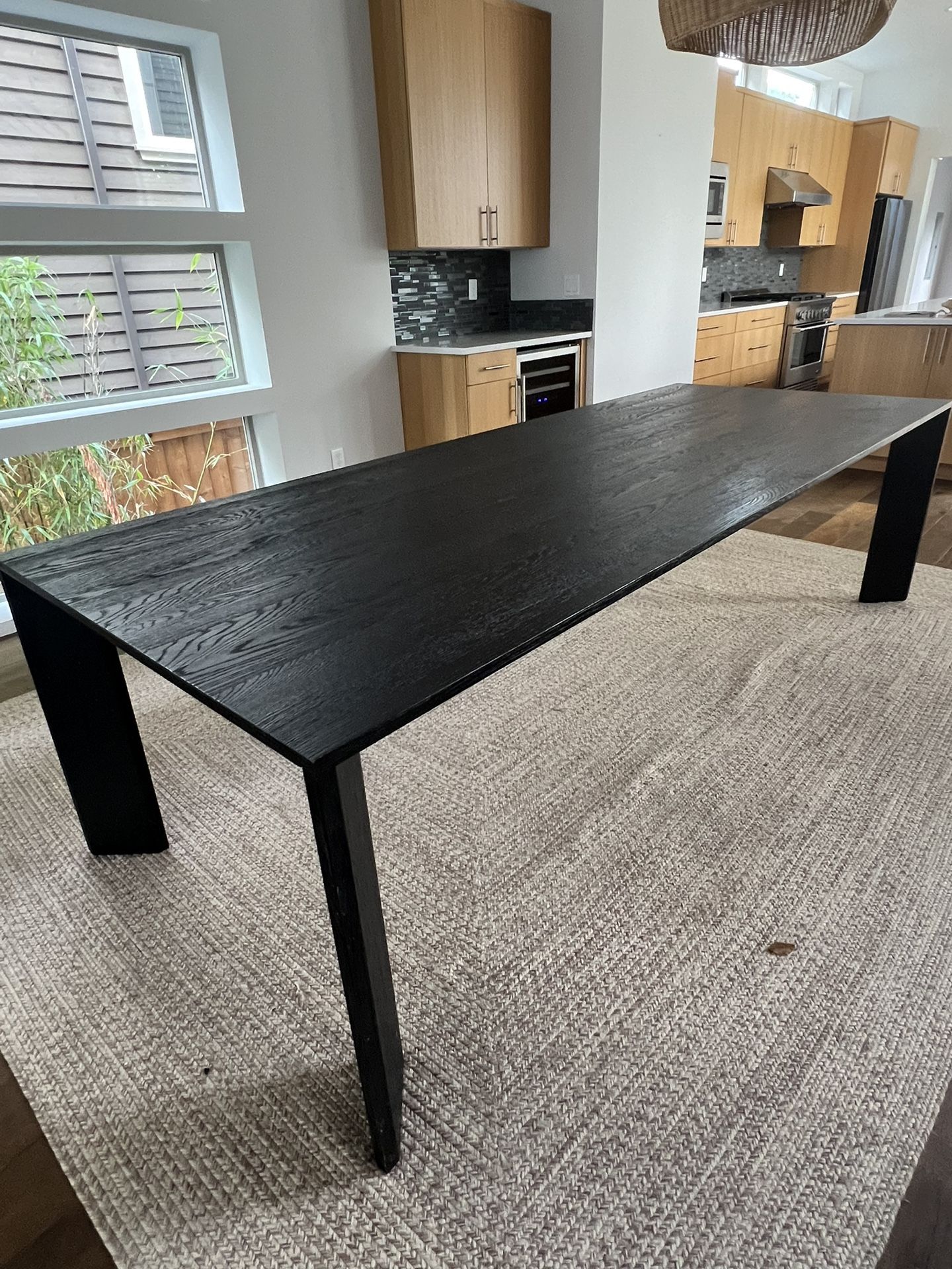 RH Dining table - 8-10 Seats