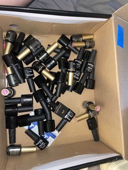 Acrylic nail stuff