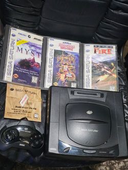 SEGA Saturn Console MK-80000 Bundle! Controller & 4 Games! Excellent Condition!