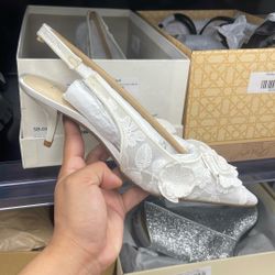 Betsey Johnson Dian Floral Ivory Heels, Size 5