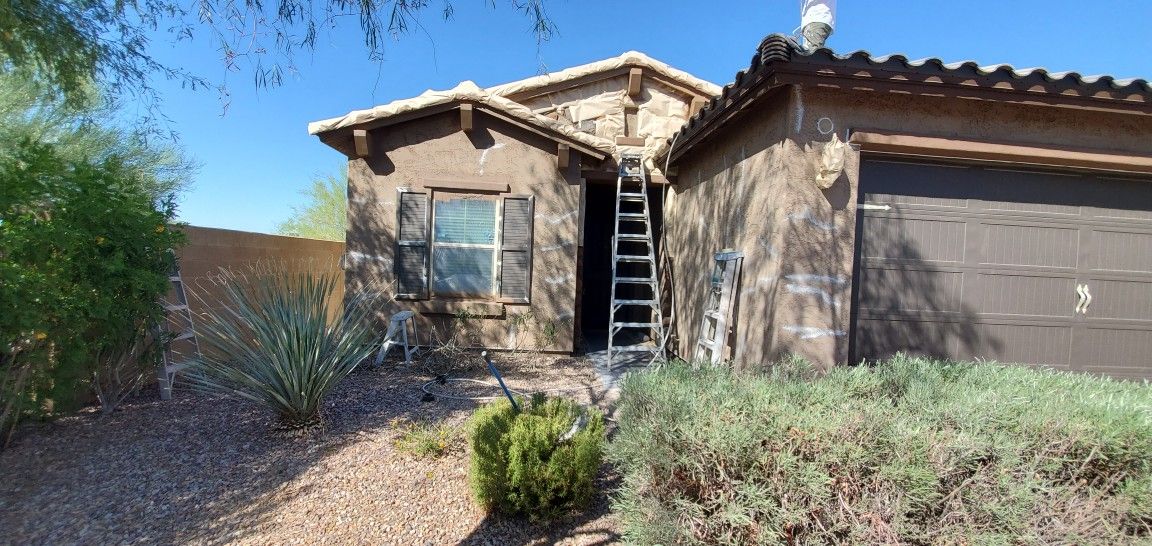 Exterior & Interior Paint / Painter