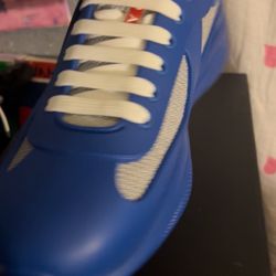 Size 10 Brand New Pradas 