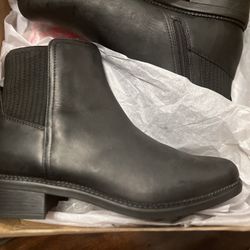 CLARKS- NIB Maye Palm Black Leather Size 9.5 Women’s