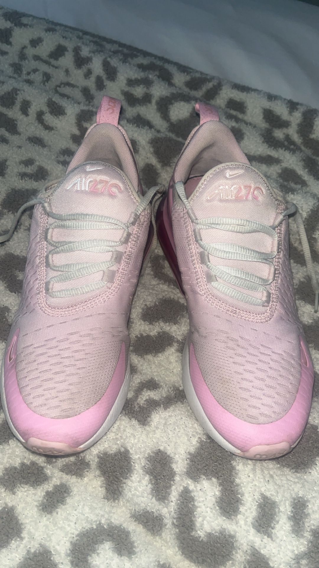 Nike Air Max 270 Size 7