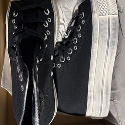 Converse Women's Chuck Taylor All Star Lift Platform sneakers, 7.5 US