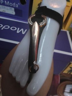 Gold Metal Thong Woman Size 8 New In Box