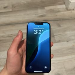  Apple iPhone 14 (128GB) Unlocked - Midnight