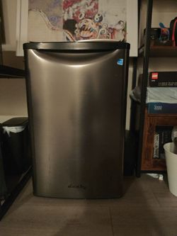 DANBY mini refrigerator