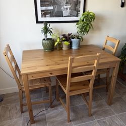 Kitchen Table & 4 Chairs