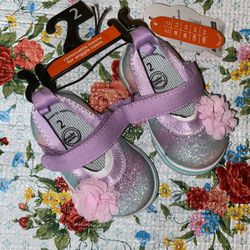 BABY GIRL PURPLE PINK GLITTER ✨ W/ A FLOWER VELCRO SLIDE ONS 