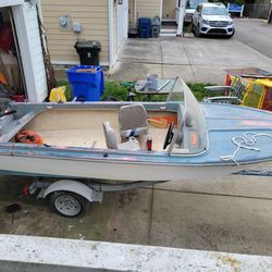 14' Runabout W/ 25hp Outboard