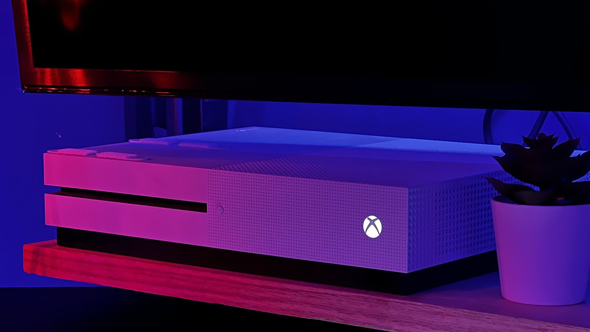 XBOX One (white)