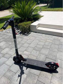 GoTrax GXL V2 Electric Scooter – Excellent Condition