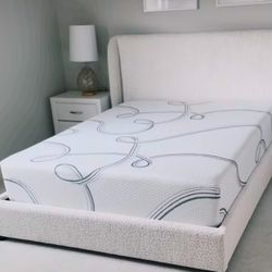 Queen Size Memory Foam Gel Mattress New 