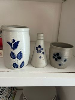Set of 3 Vintage  Williamsburg Pottery stoneware pieces