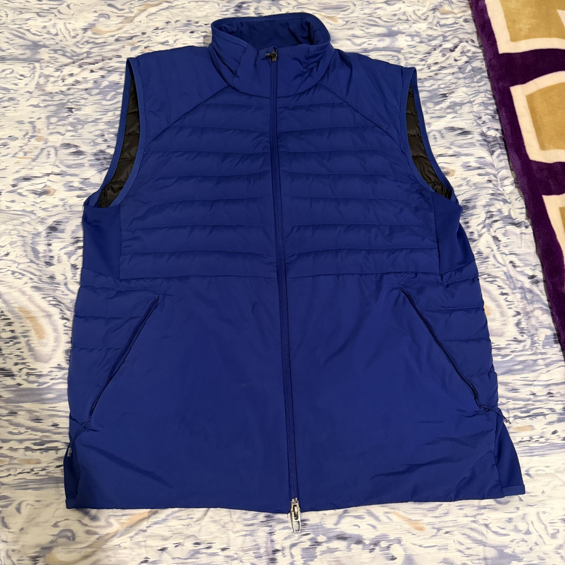 Lululemon Vest Mens Large Blue M4AGZS Down For It All Down Puffer Light Weight