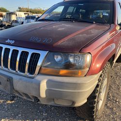 FOR PARTS ONLY 1999 / 2000 JEEP grand Cherokee Laredo 4.7L motor 4x4 / sólo para partes jeeps