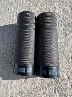 SE bike Pegs