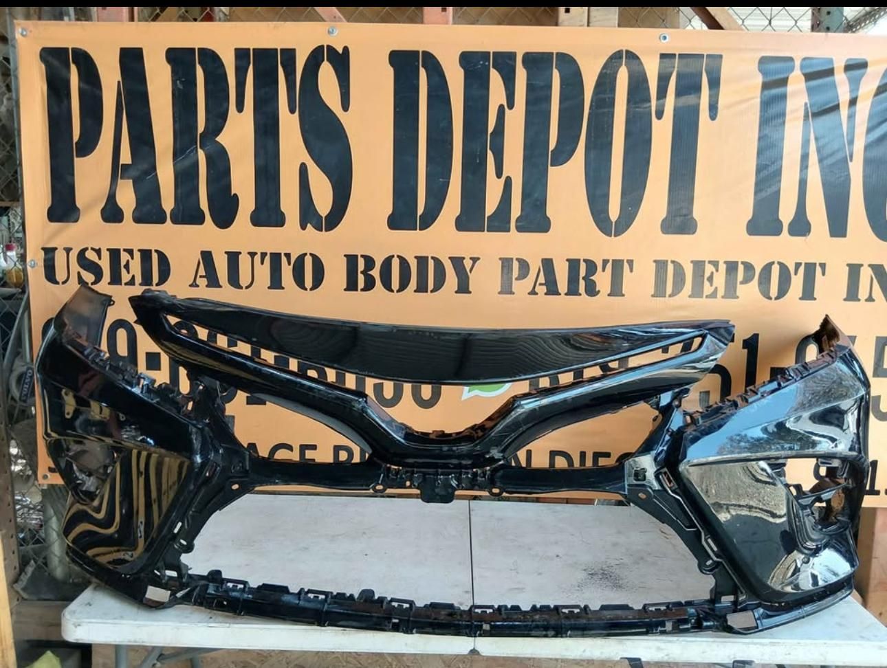 2018 - 2020. TOYOTA CAMRY. SE FRONT BUMPER COVER