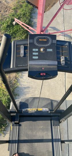 Running treadmill