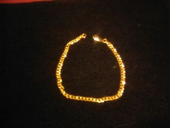 Gold Cuban Link Bracelet