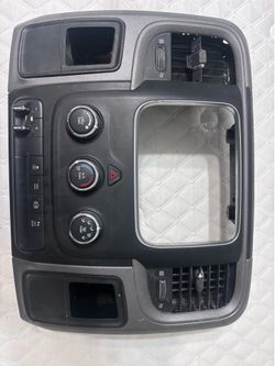 2010 -2012 Dodge RAM panel de navegación y control de Clima