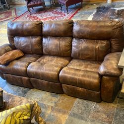 Leather Reclining Coach 