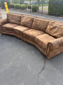 Broyhill Couch Free Delivery 