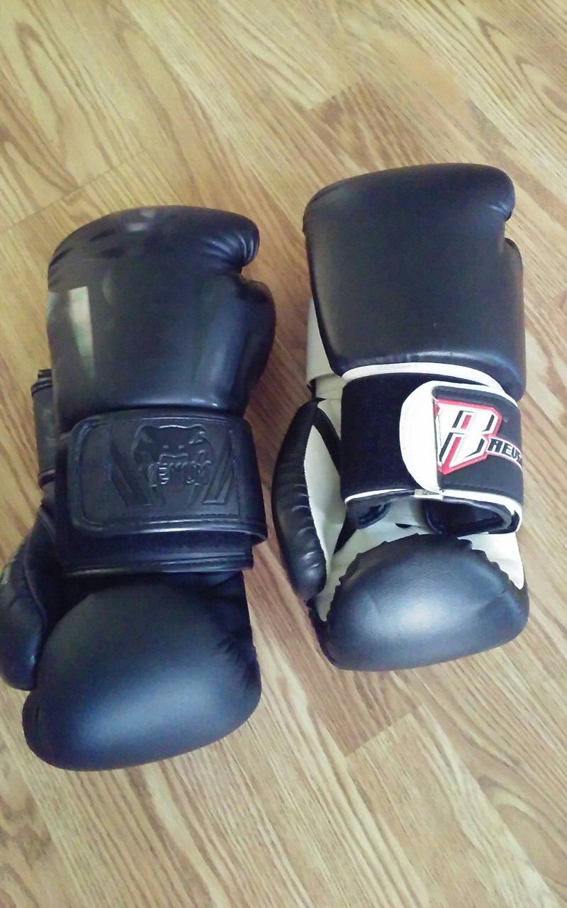 1 pair of. Venum. Boxing gloves 12oz each $20. 1 pair of Breugear. Boxing gloves 12oz
