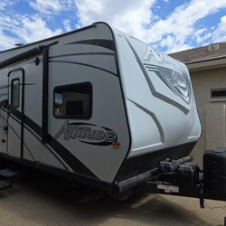 2020 Eclipse Attitude 20FBG-LE