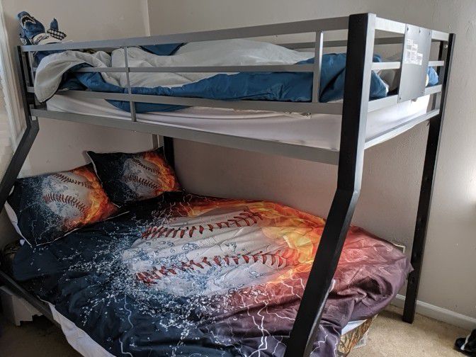 Bunk Bed with Full size bottom