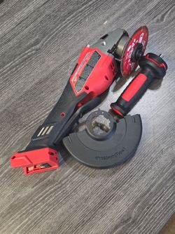 Milwaukee M18 fuel grinder