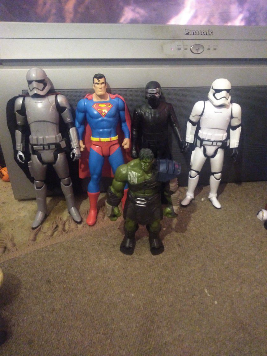 "18" Inch Action Heros Including "Superman,Stormtrooper,And A Few Others..Plus A "14" Inch Hulk...