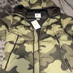 Nike Puffer Jacket 