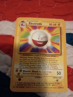 Electrode Base Set Pokémon Card 21/102