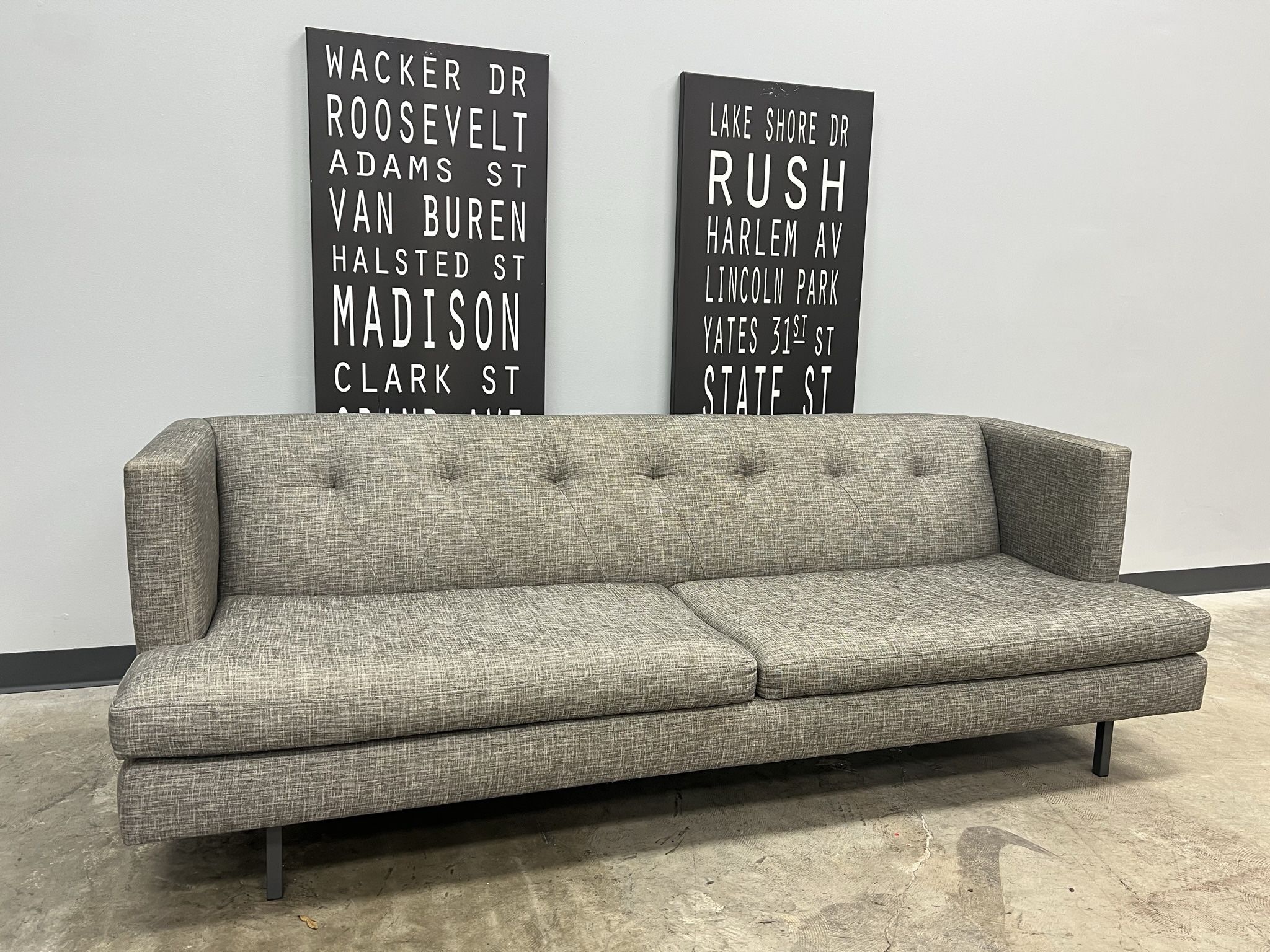 Cb2 avec sofa deals