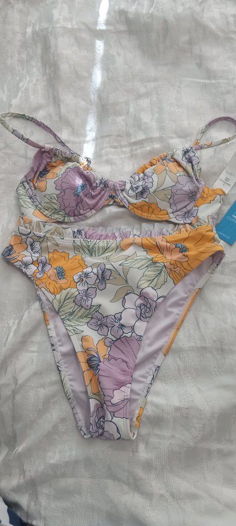 Size Small Bathing Suit Bikini 👙 Purple With Flowers