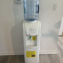 Water Dispenser 