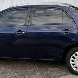 Toyota Corola 2012 LE 