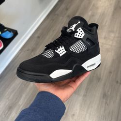 Air Jordan Retro 4 