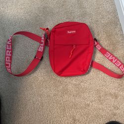 Supreme Crossover Bag
