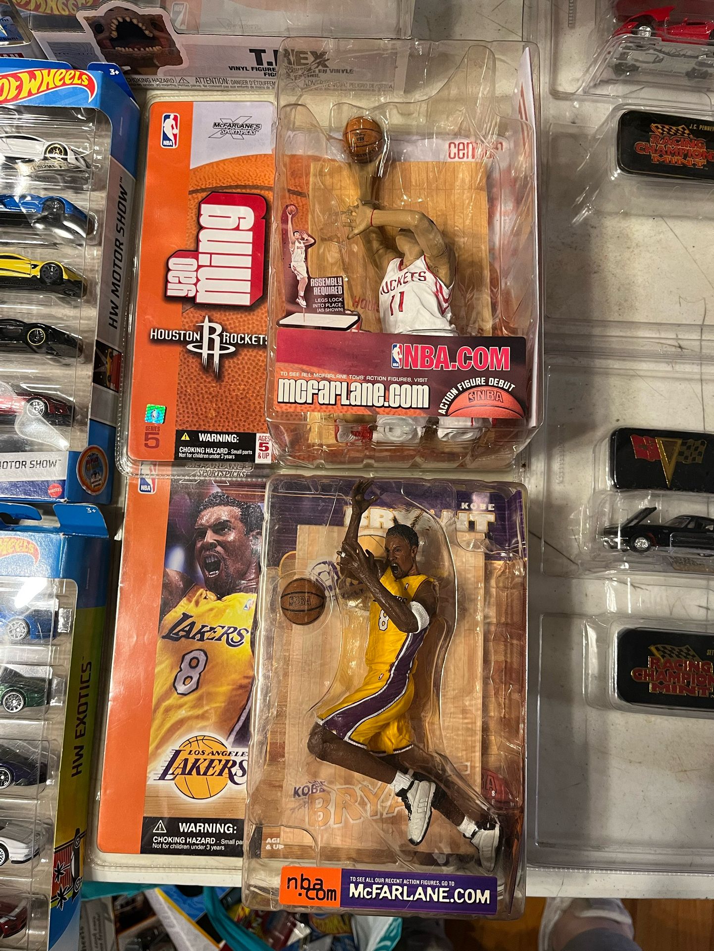 McFarlane Kobe Bryant & Yao Ming Figures 