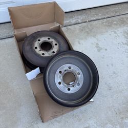 FREE / GRATIS USED 2012 CHEVROLET SILVERADO 1500 REAR BRAKE DRUMS (PLEASE READ POST DESCRIPTION)