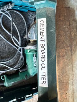 Concrete board cutter